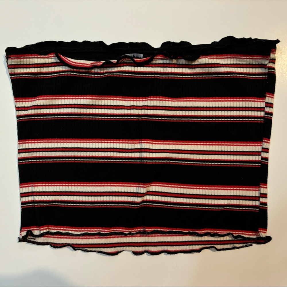 Black Stripped Tube Top Ambiance